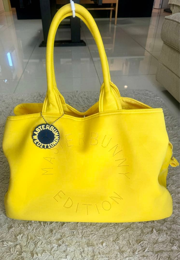 ゆい　MASTER BUNY ラバーキーホルダー付き イエロー