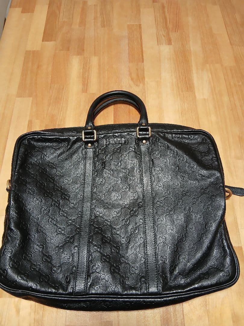 最終価格です！ GUCCIビジネスバッグ　ブラック　シマ　GG柄