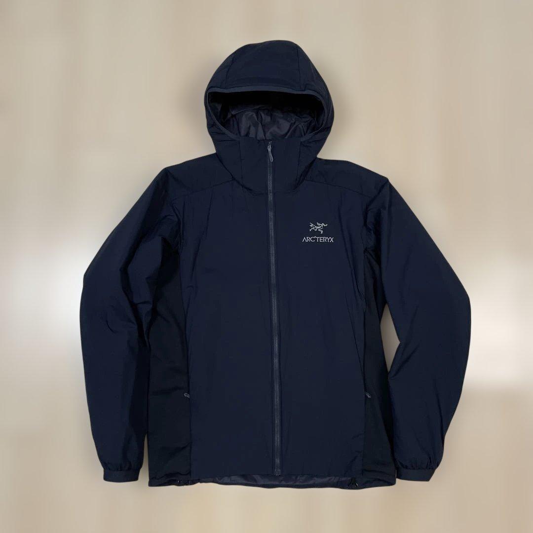 廃盤モデル【美品】アークテリクス /アトムフーディAtom Hoody M