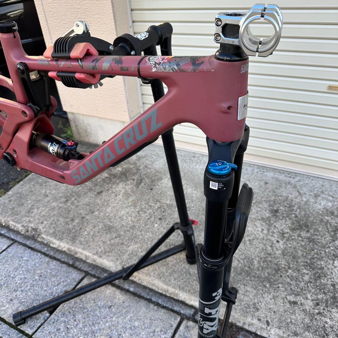 santacruz 5010フレーム、前後サスペンション　sサイズ