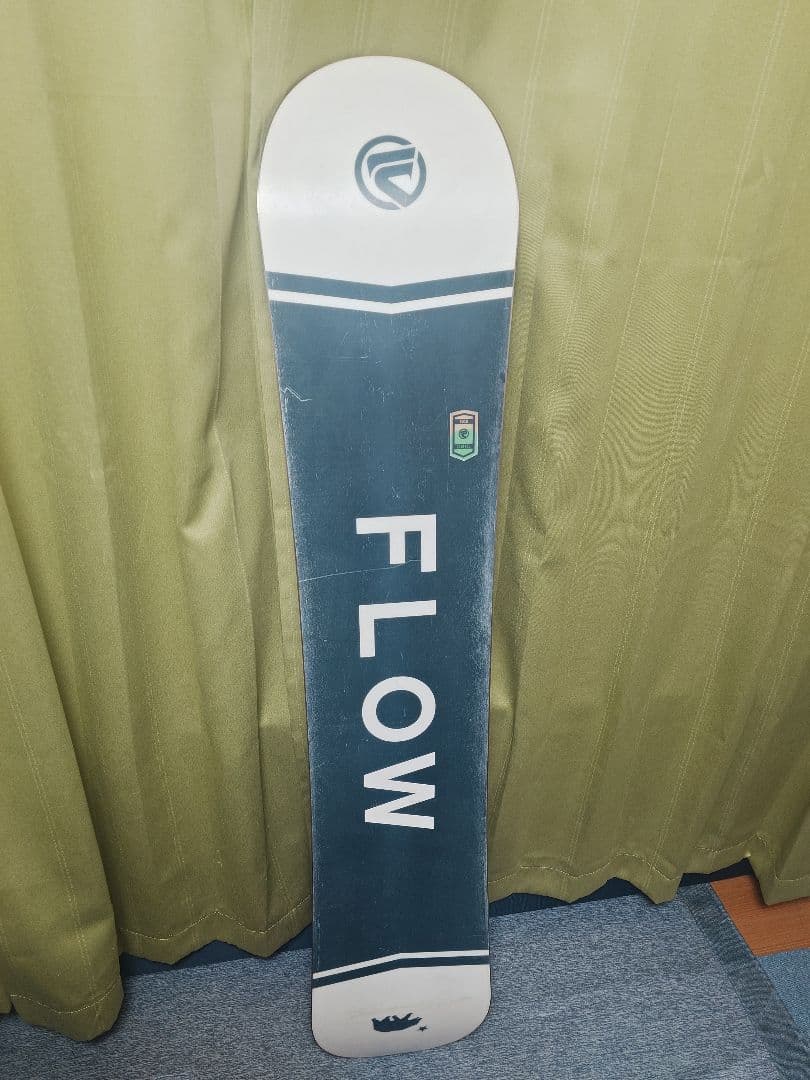 FLOW スノーボード フビンディング付き
