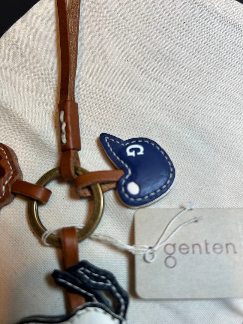 genten ゲンテン レザーチャーム 野球　　Snoopy スヌーピー 新品