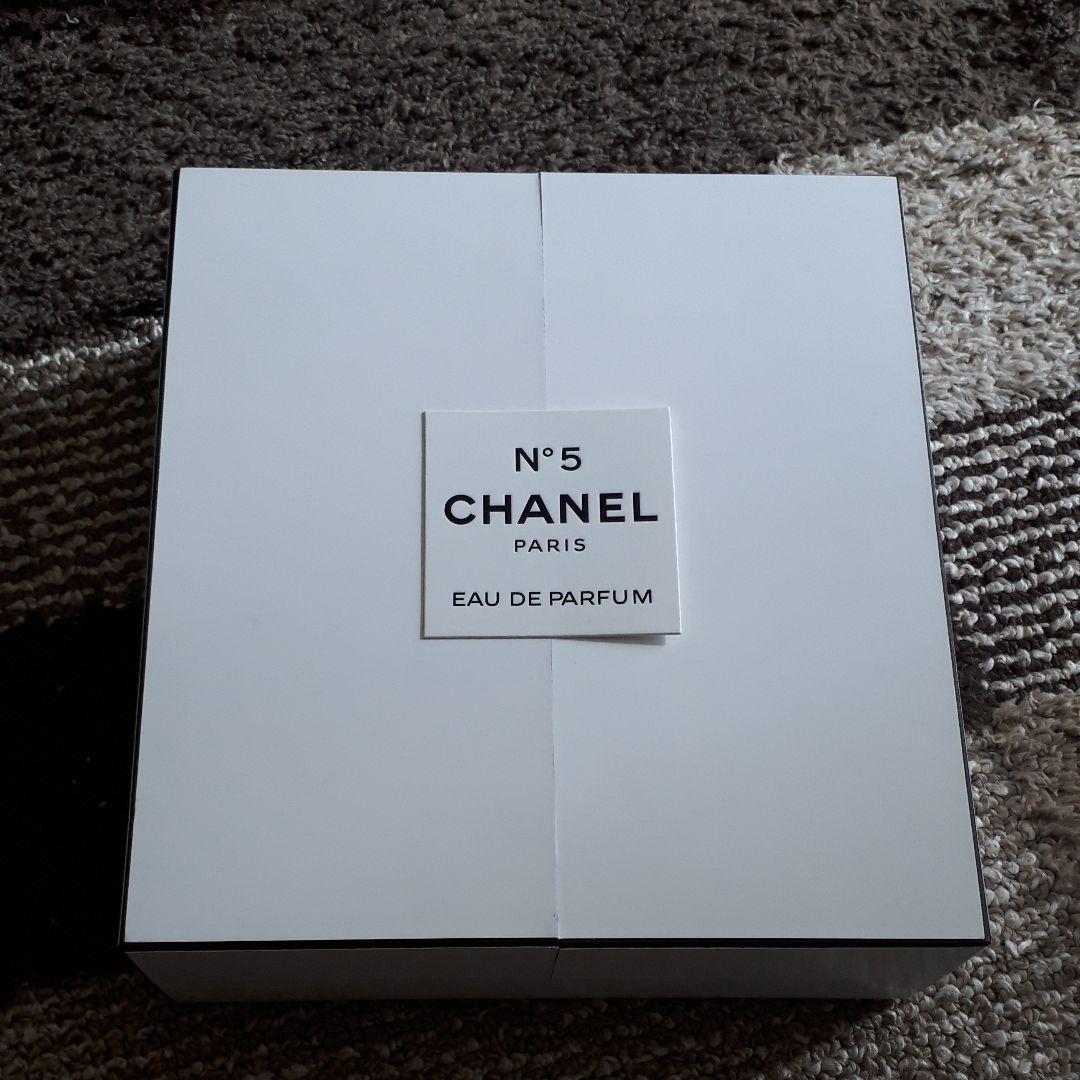 CHANEL オードゥN゜5　パルファム シアター クリスマスコフレ 香水