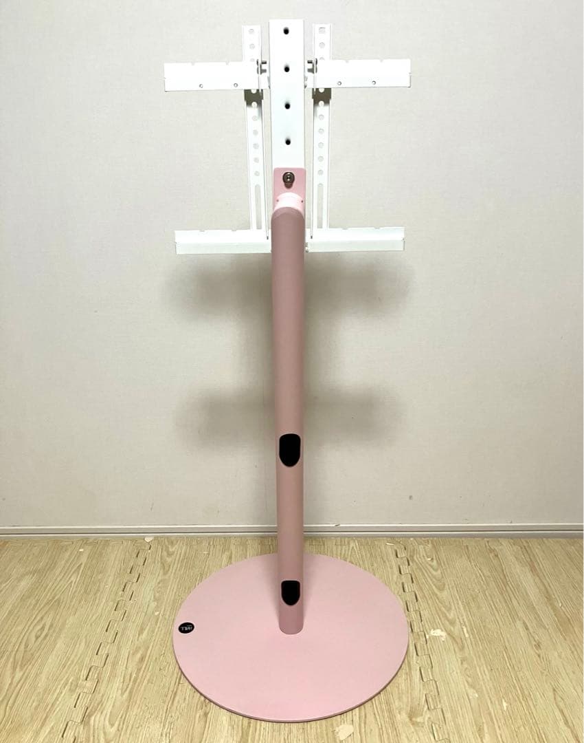 美品 送料無料 EQUALS テレビスタンanataIRO 24型〜45型対応