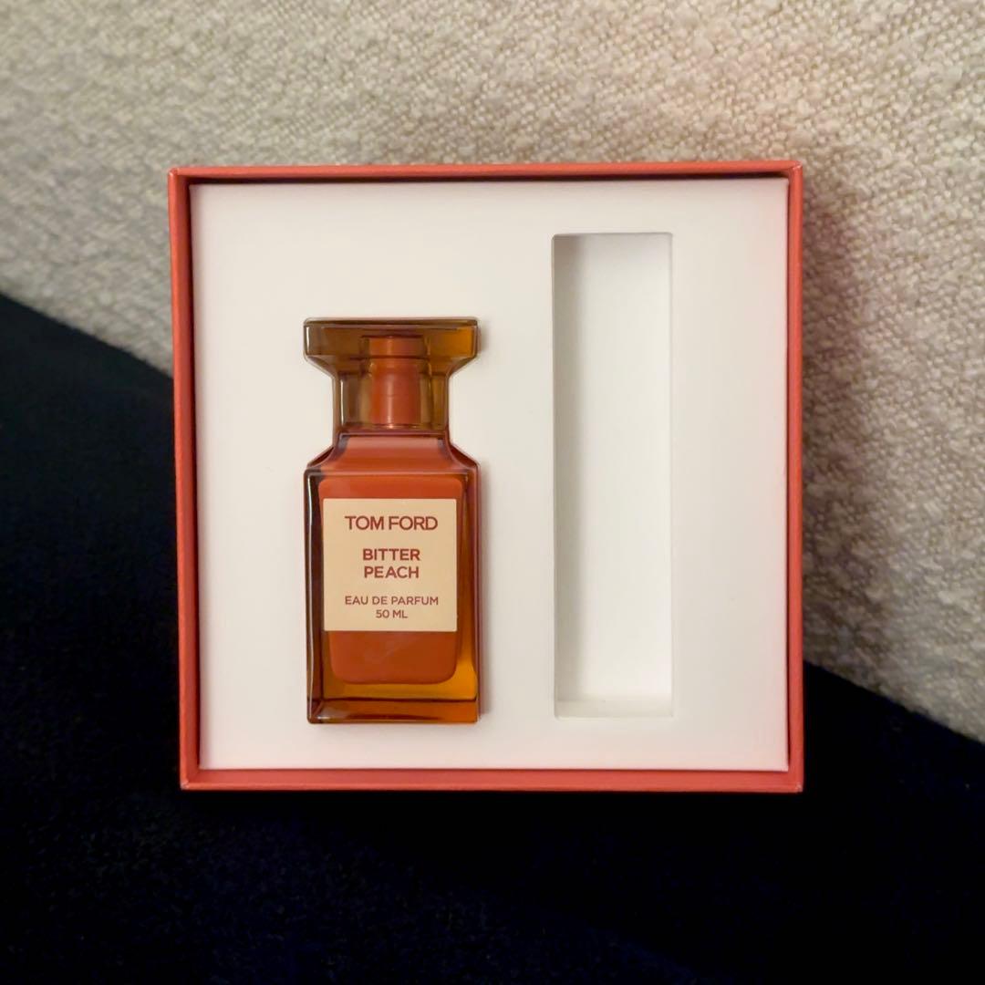 【ほぼ未使用】TOM FORD ビターピーチ オードパルファムスプレィ