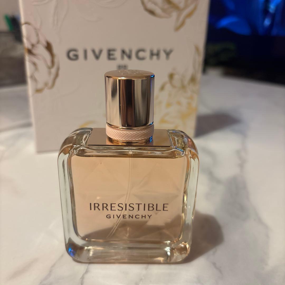 ジバンシー イレジスティブル オーデパルファム