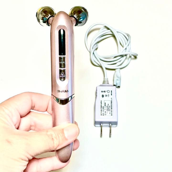 YA-MAN 美顔ローラー