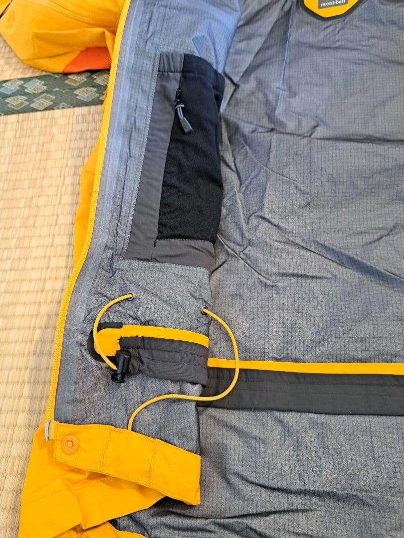【再値下げ】【美品】mont-bell ダイナアクションパーカー