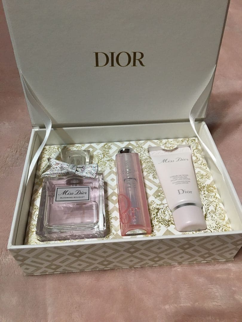 DIOR ブルーミングブーケ　サンプル10点付き