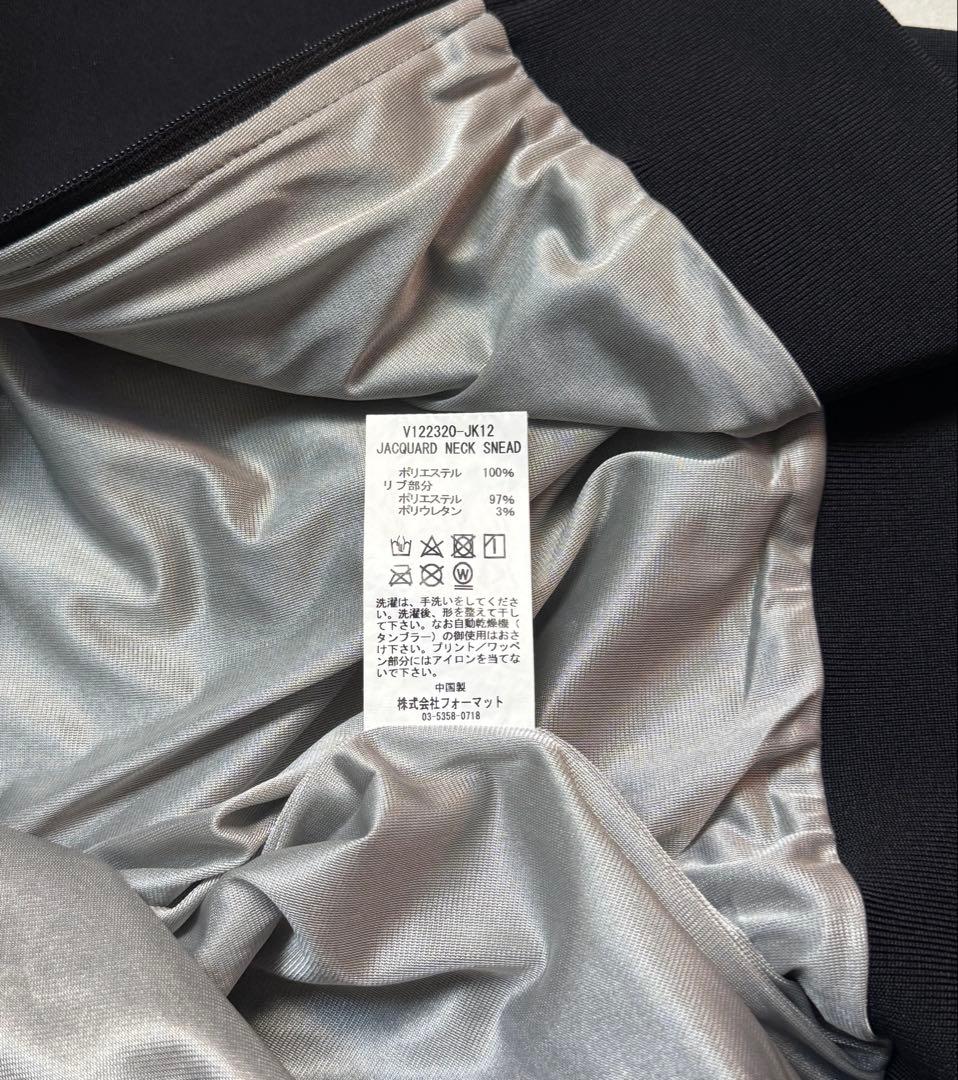 VTWELVE 黒ジャケット レディースウェア