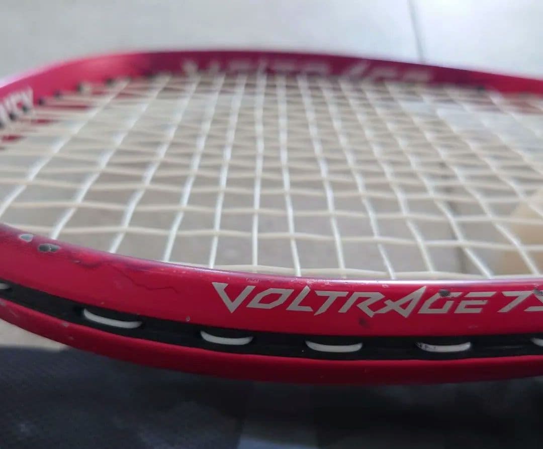 YONEX VOLTRAGE7S テニスラケットとバッグ