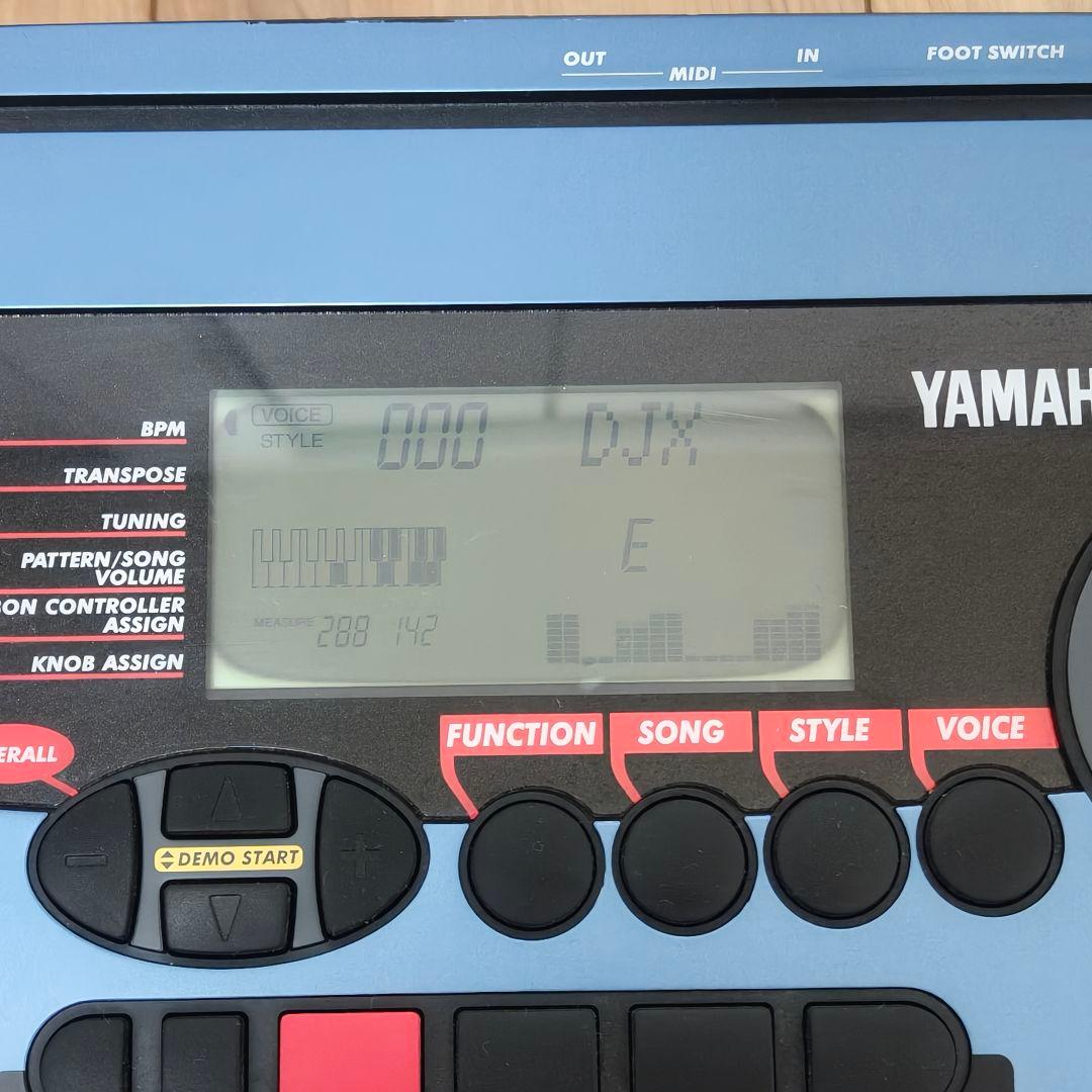 YAMAHA PSR-D1 DJX シンセサイザー キーボード 通電・音出しOK