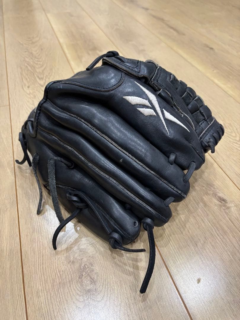 リーボック一般硬式投手用グローブ！廃盤品！海外限定モデル！