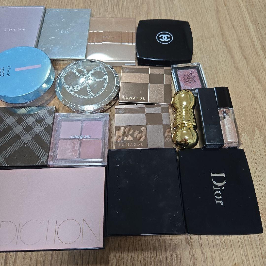 アイシャドウ　ルナソル　セット　シャネル　ディオール　アディクション　THREE