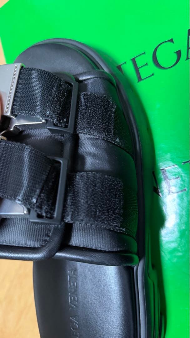 ボッテガヴェネタ サンダル