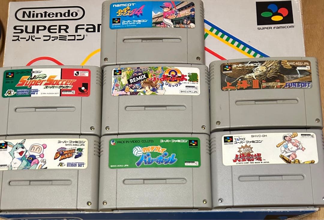 スーパーファミコン　箱説明書付　ソフト7本　アダプター無し