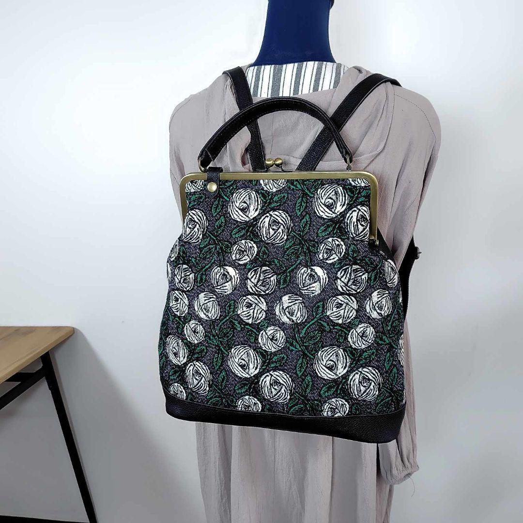 【専用】ミナペルホネン/2025rosyロージィーネイビー/がま口リュック