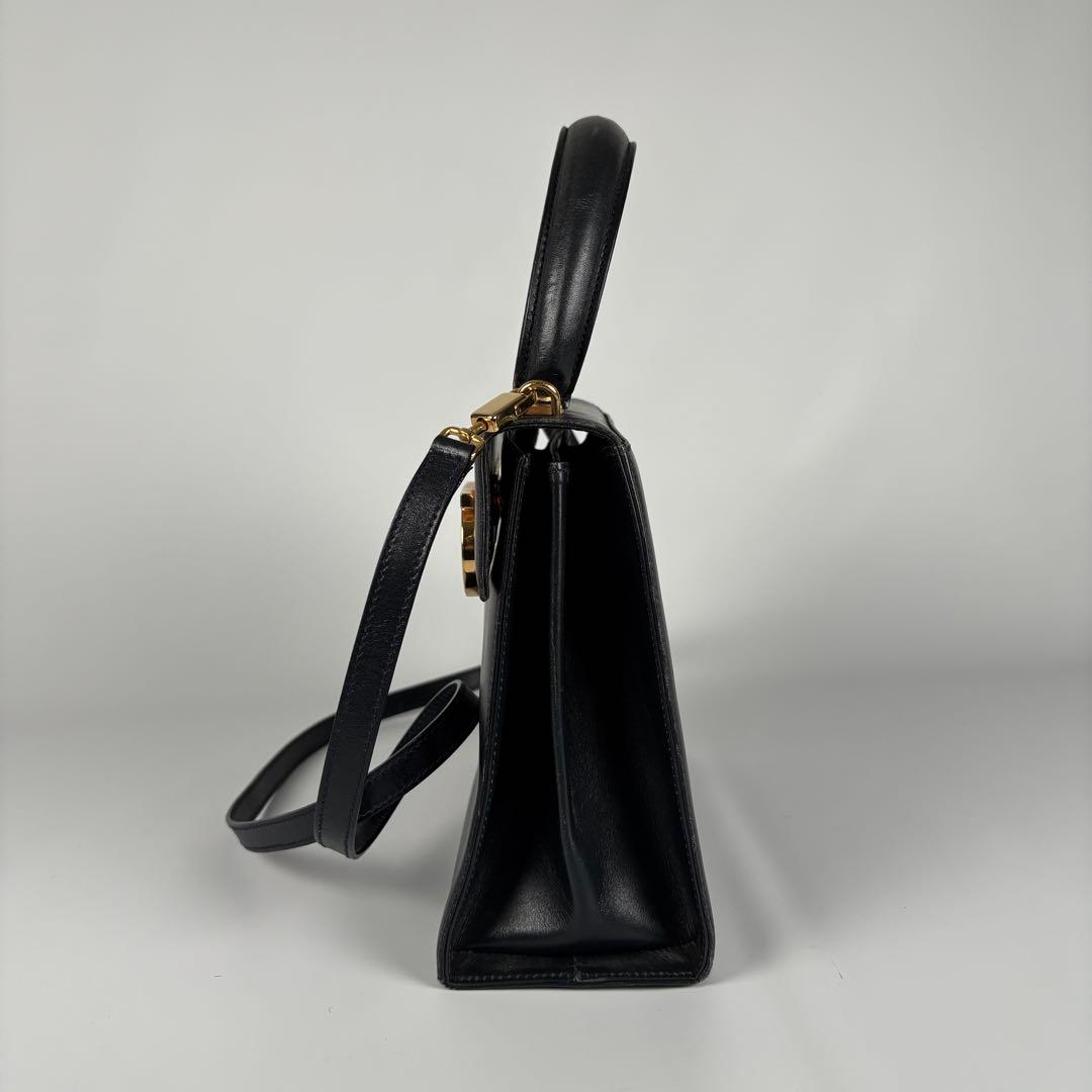 Salvatore Ferragamo ガンチーニ 2wayハンドバッグ 紺