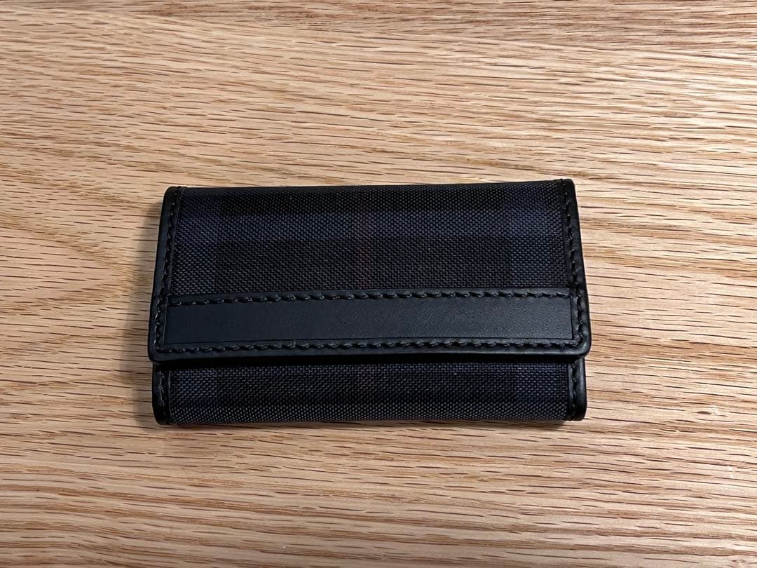 Burberry メンズキーケース　新品未使用品　箱付き