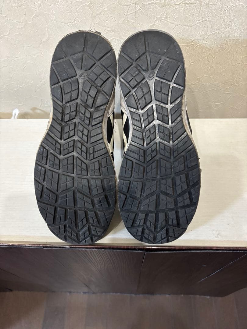 ASICS BOA 安全靴 黒/白