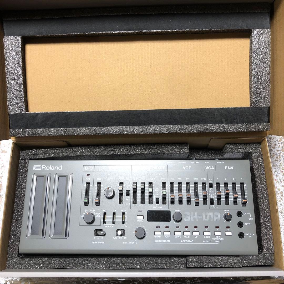 Roland SH-01A アナログシンセサイザー