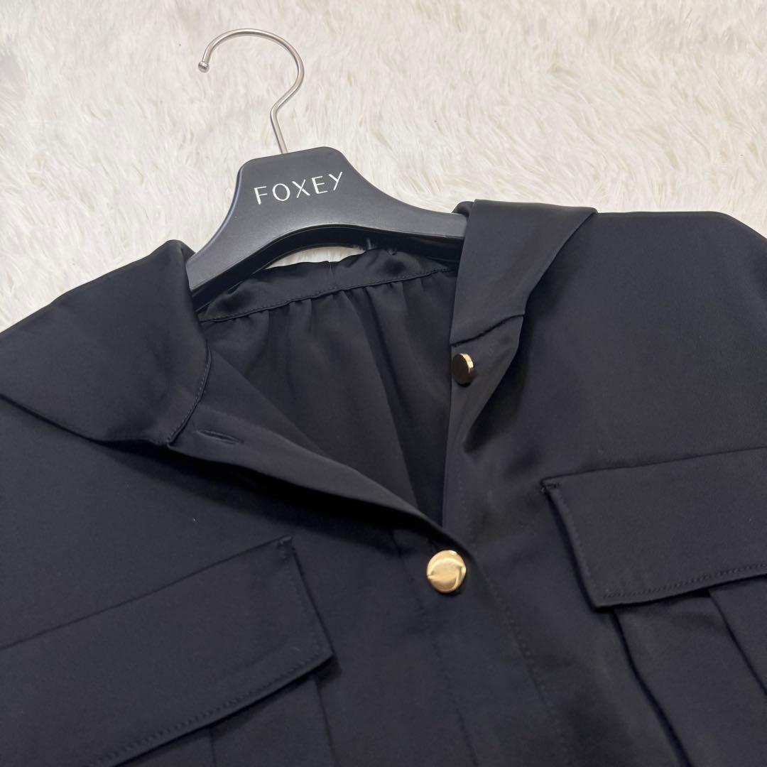 美品 2023年 グレースコンチネンタル トリアセサテンフーディー ブラック