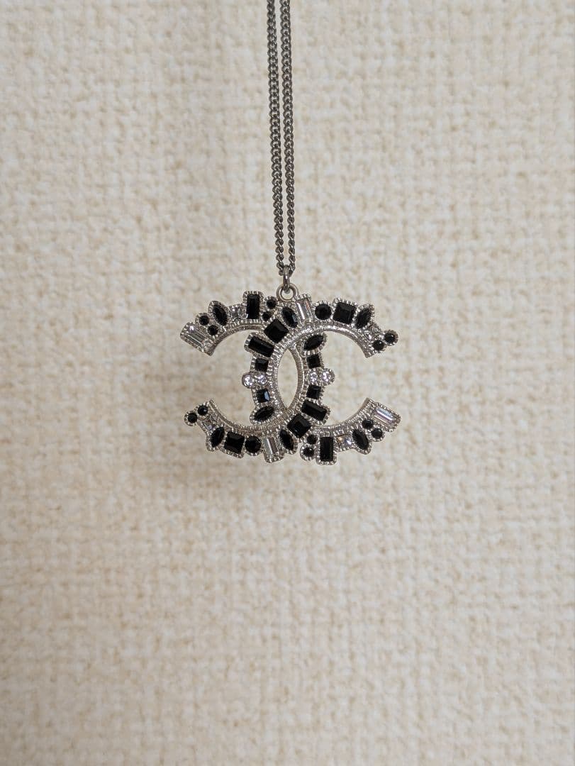 CHANEL ロゴペンダントネックレス