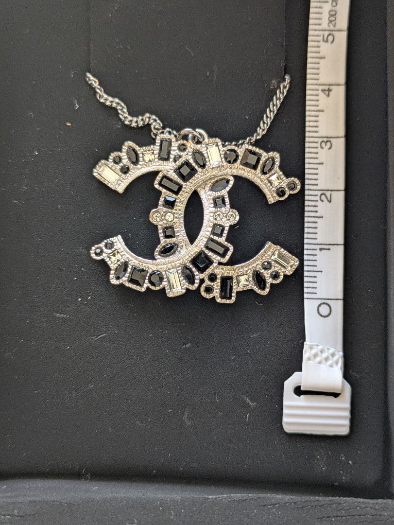 CHANEL ロゴペンダントネックレス