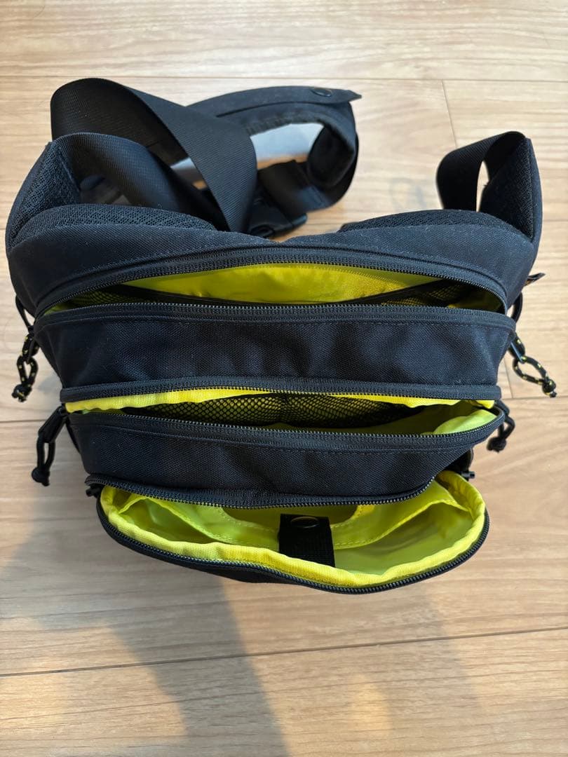 Huggooヒップシート 黒