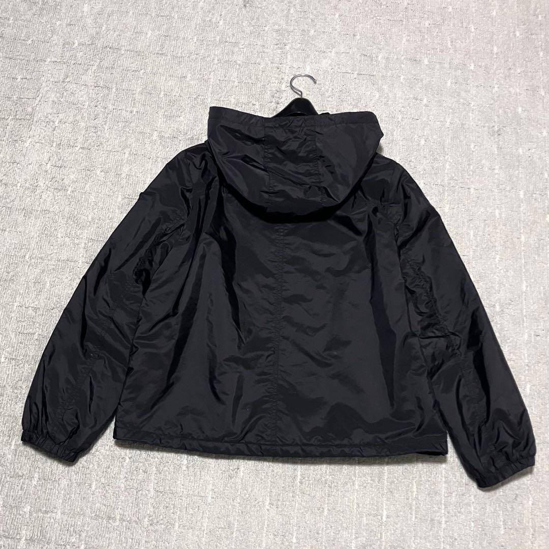 美品！プラダ［トライアングルロゴ］ナイロン　パーカー　ブラック　サイズ40