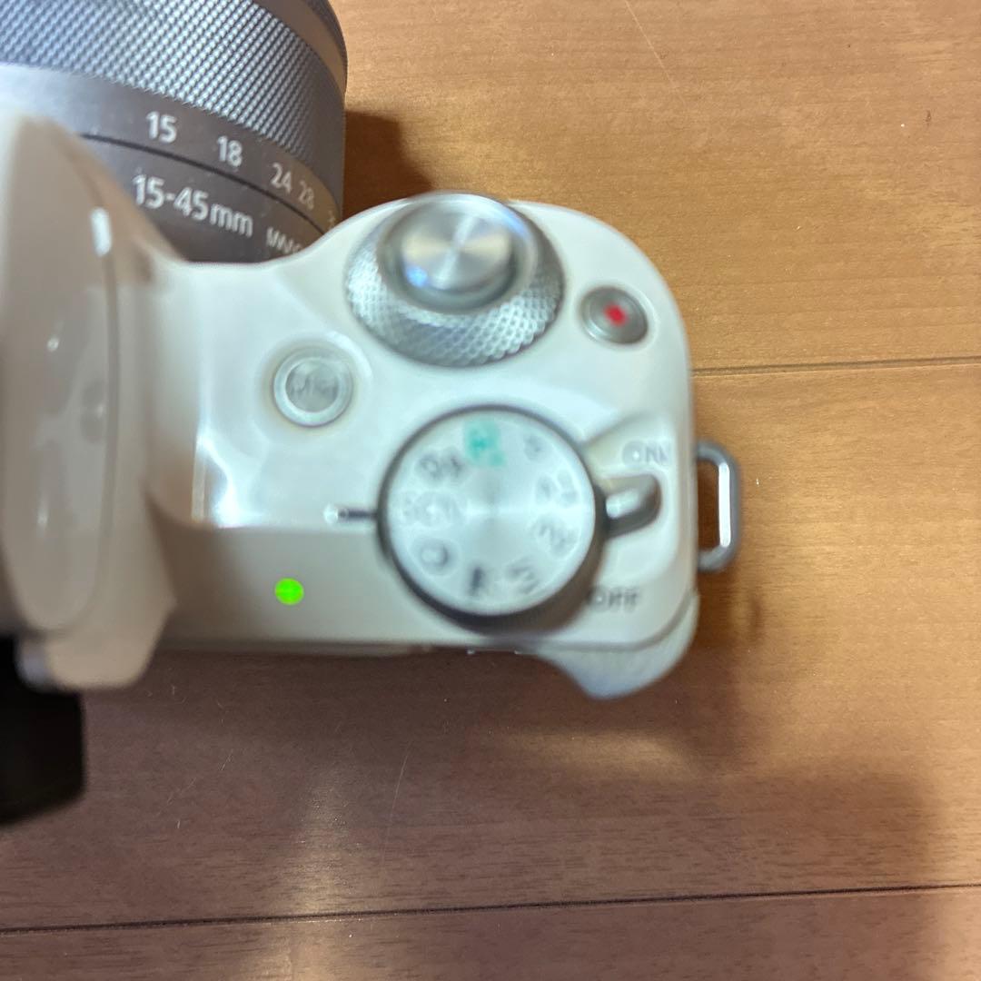 ゆ*様 Canon EOS M10 ミラーレス一眼 本体とレンズ