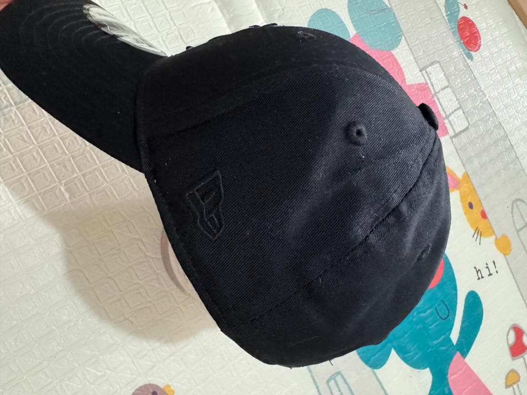 New Era 9FORTY ブラックキャップ