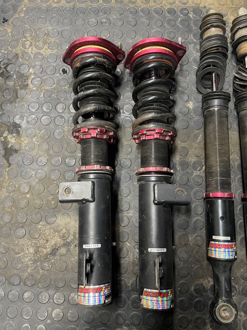 なっつー様　タント　ムーヴ　ダイハツ　BLITZ 車高調