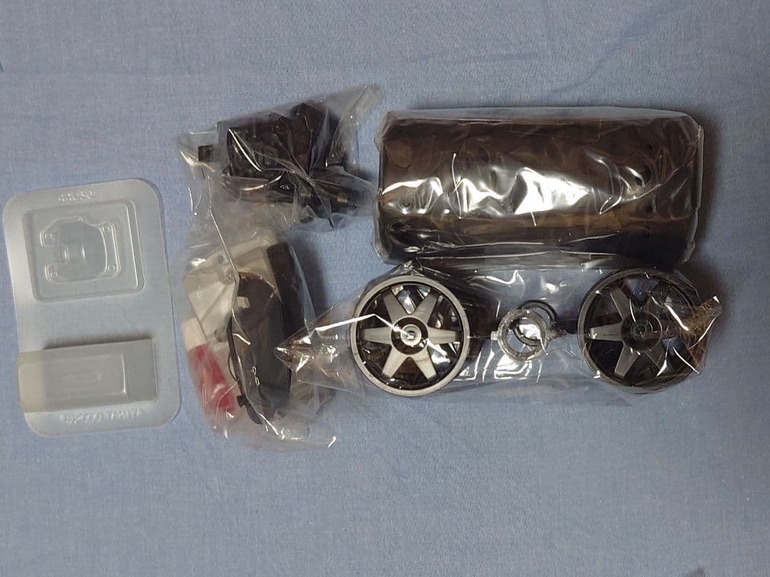 TGR 1/8 シャーシキット TAMIYA FS-15RBエンジン付き