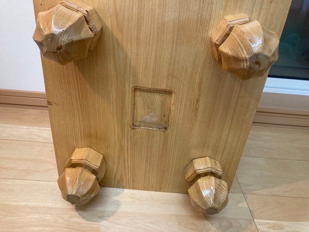 碁盤 囲碁 道産　天然木　脚付 ヘソ有 カバー付【大幅値下げしました】