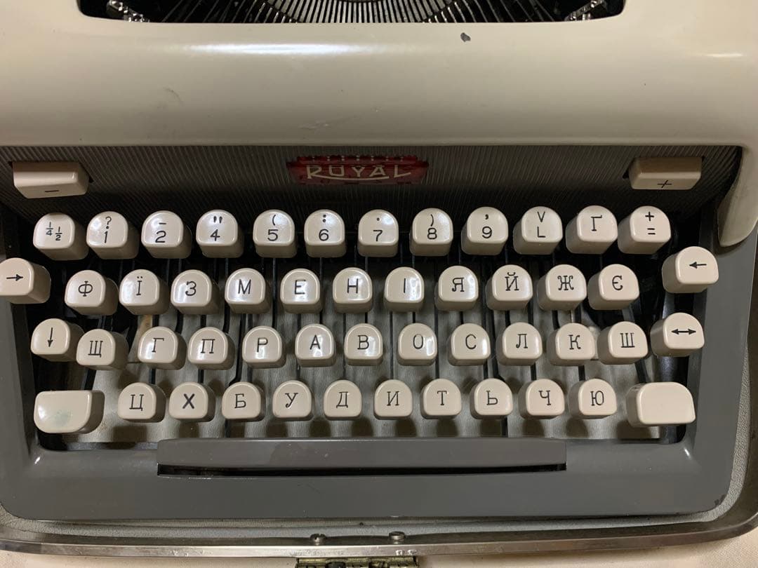 語タイプライター 動作確認済  Futura 800