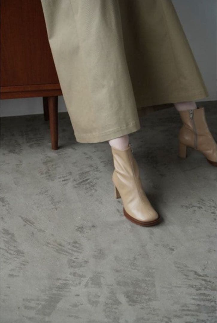 靴 CLANE EDGE ROUND SHORT BOOTS