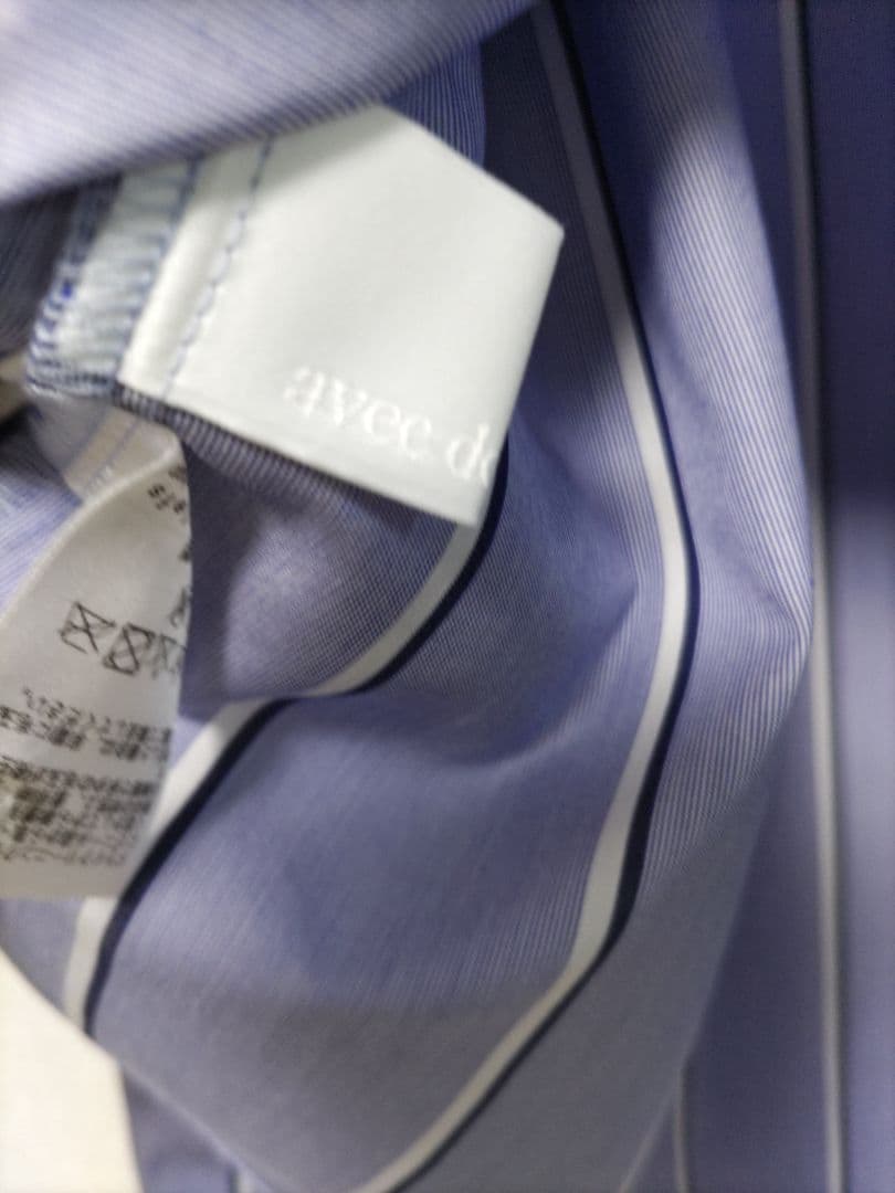 avec deuxclefs アヴェクデュクレ美品バルーンスリーブ　ブラウス