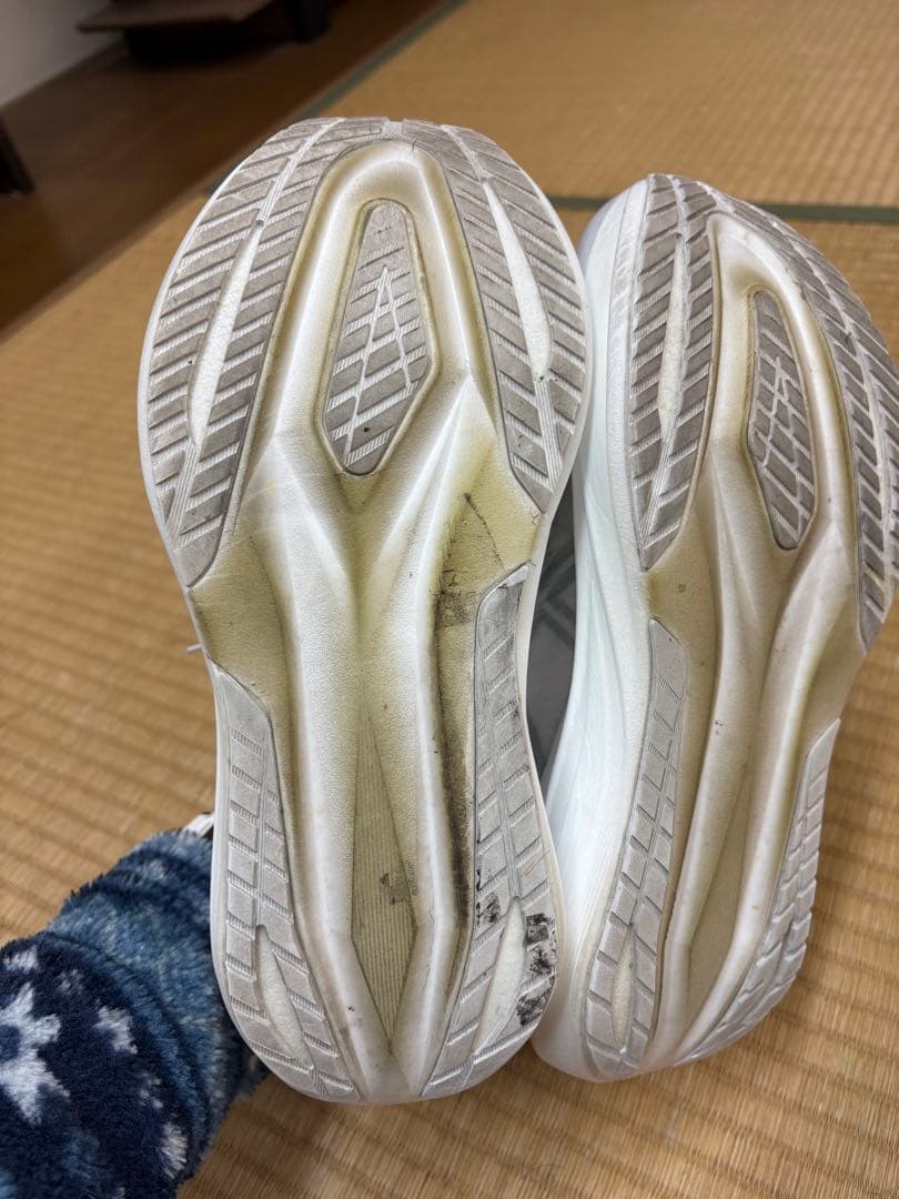 アシックスメガブラスト