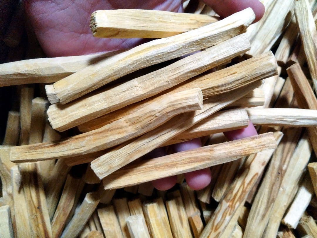 天然お香木インセンス✨️エクアドル産最高級パロサント100本説明書付浄化ＡＡＡ