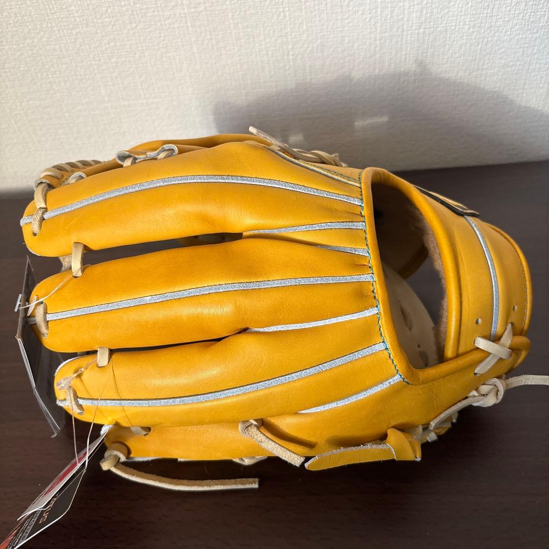 ゼット　プロステイタスSE　硬式　グラブ　内野手用 グローブ　定価66,000円