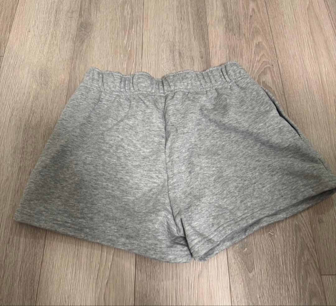 最終値下げ！今月までaloロゴ入りショートパンツ XXS