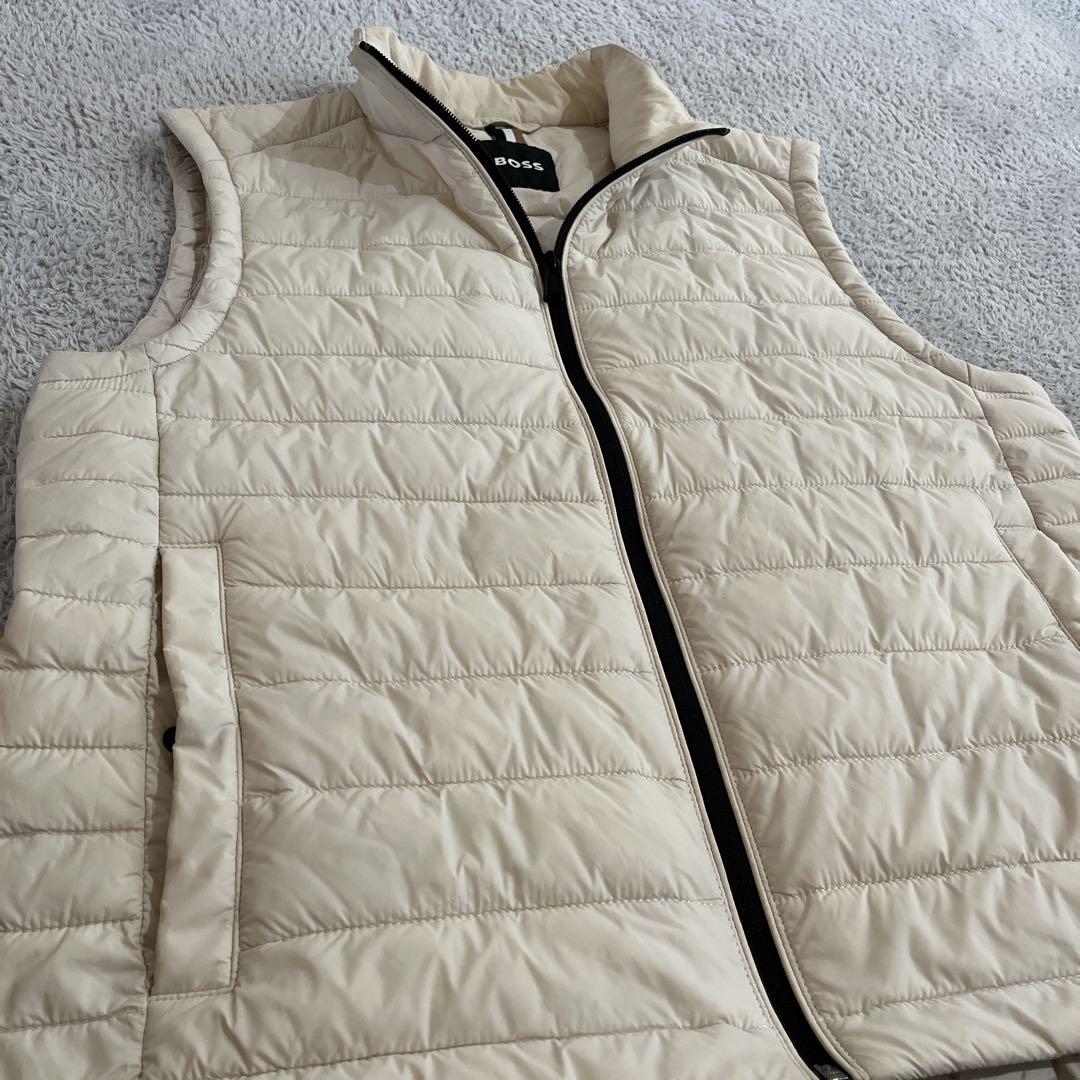 【超美品】HOGO BOSS アイボリー キルティングジレ ダウンベスト
