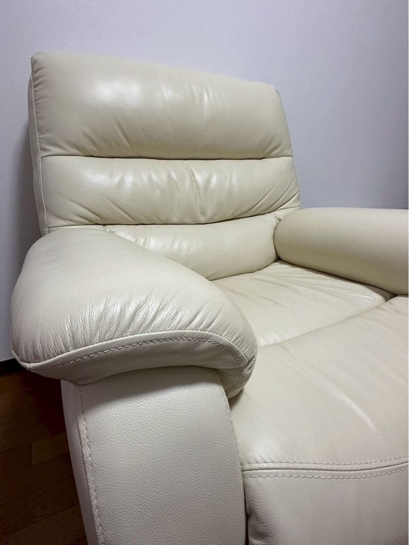 ニトリ製　1人掛け電動リクライニングソファ