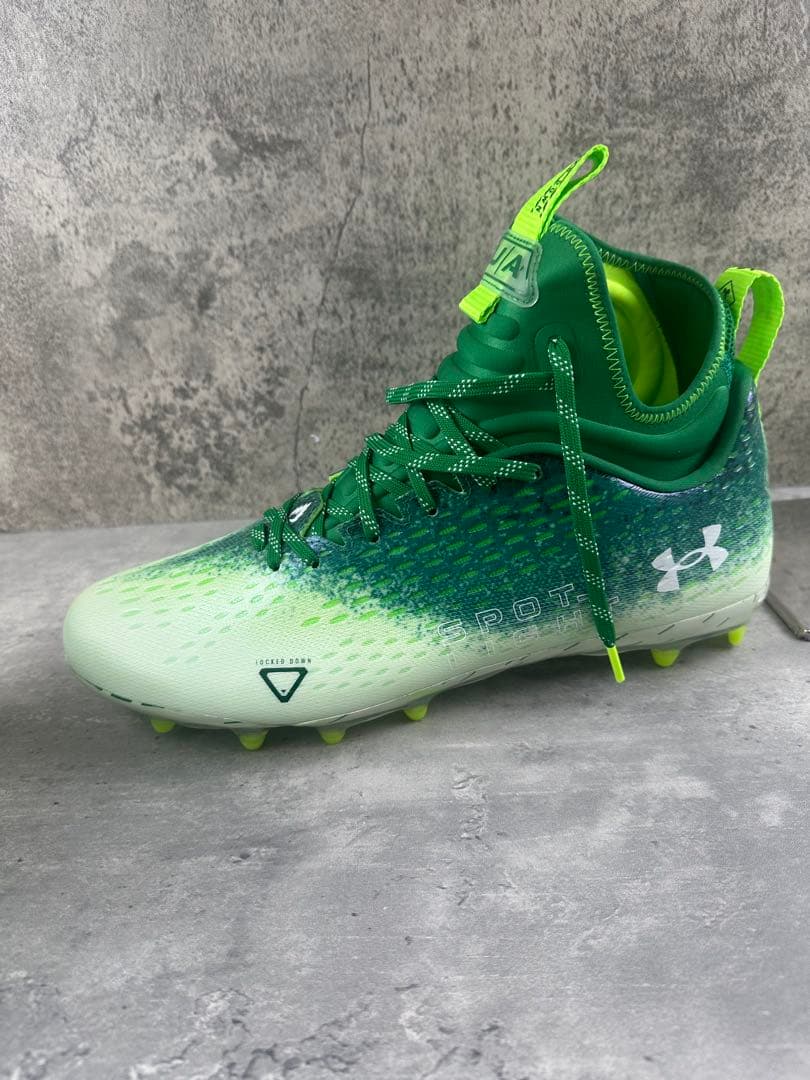 【未使用】UA Spotlight Green アンダーアーマー スパイク 30