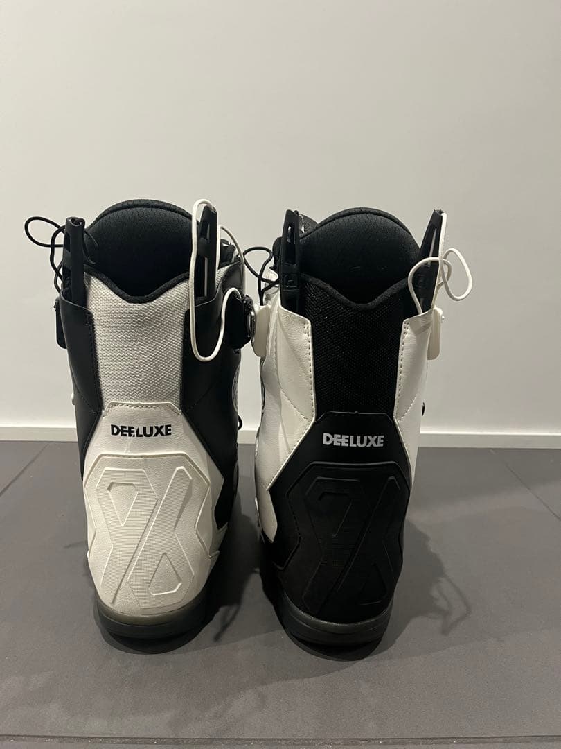DEELUXE TEAM スノーボードブーツ ホワイト/ブラック