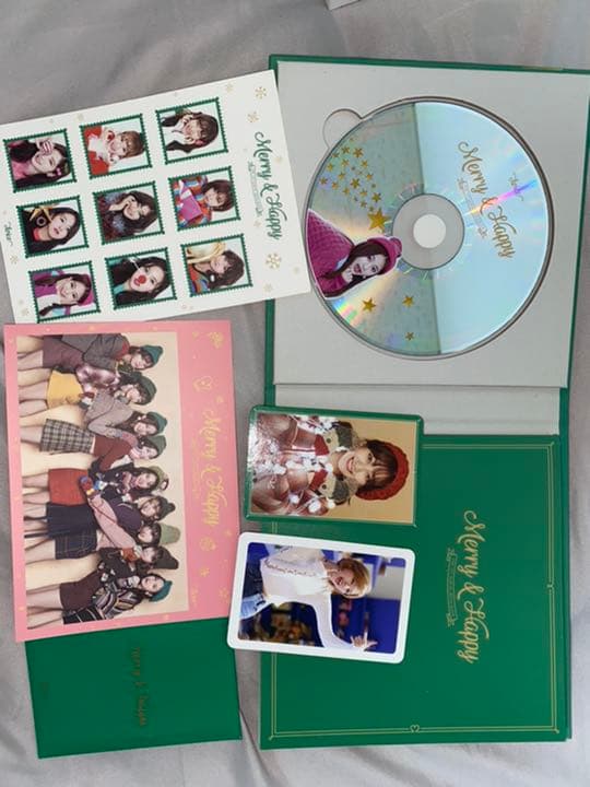 TWICEアルバム、ミニアルバム、日本シングル