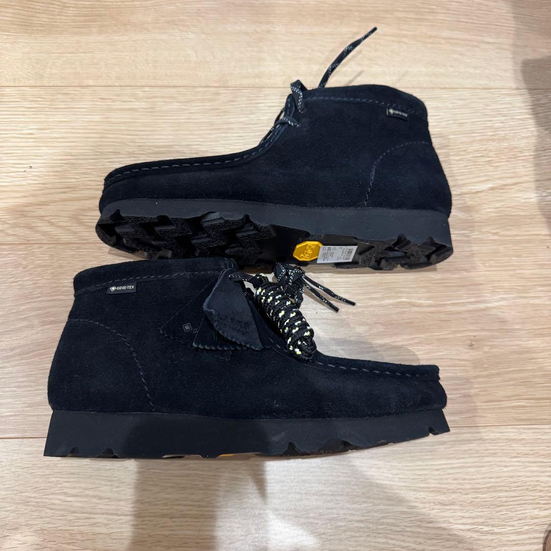 クラークス／ワラビーブーツ ゴアテックス/ブラッ ク/替え紐付き/UK6