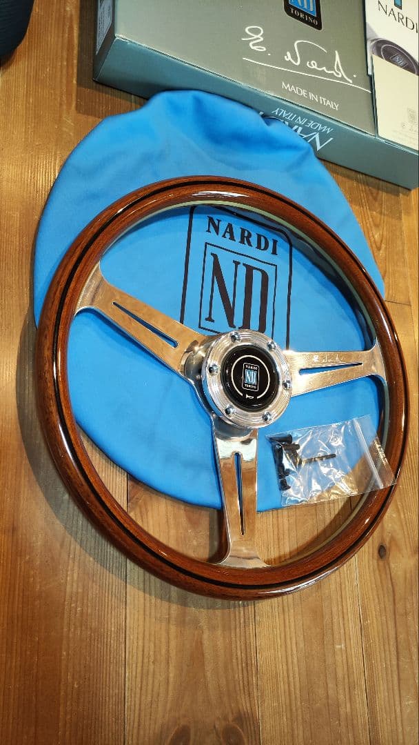 NARDI ナルディ CLASSIC VITE 360mm N161 シフトノブ