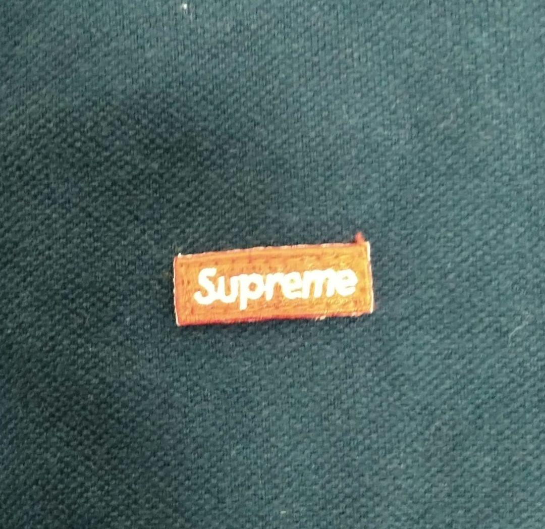 supreme　スモールボックスロゴ